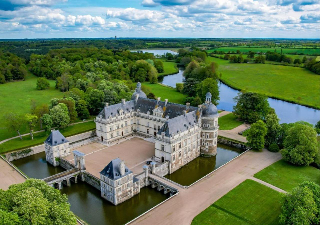 Les Logis Du Forgeron, Gites De Groupe Entre Loire & Vignes Saint-Jean-des-Mauvrets Экстерьер фото